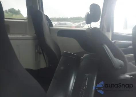 2015 Dodge Grand Caravan Sxt z USA, uszkodzony, nr VIN 2C4RDGCG1FR509381